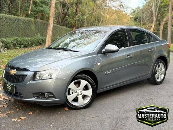 CHEVROLET CRUZE 1.8 LT 16V FLEX 4P AUTOMÁTICO CHEVROLET CRUZE 1.8 LT 16V FLEX 4P AUTOMÁTICO